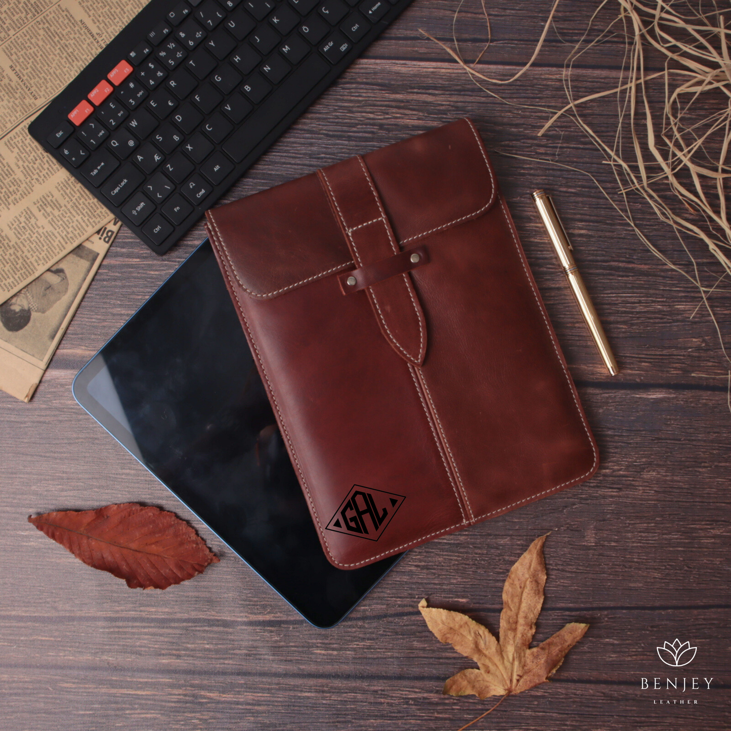 Leather iPad Case 11” & 13” - Personalized Protective Sleeve